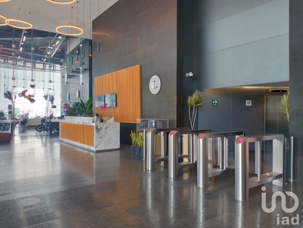 Oficinas en renta sobre Manuel Ávila Camacho, Naucalpan de Juarez, Estado de México