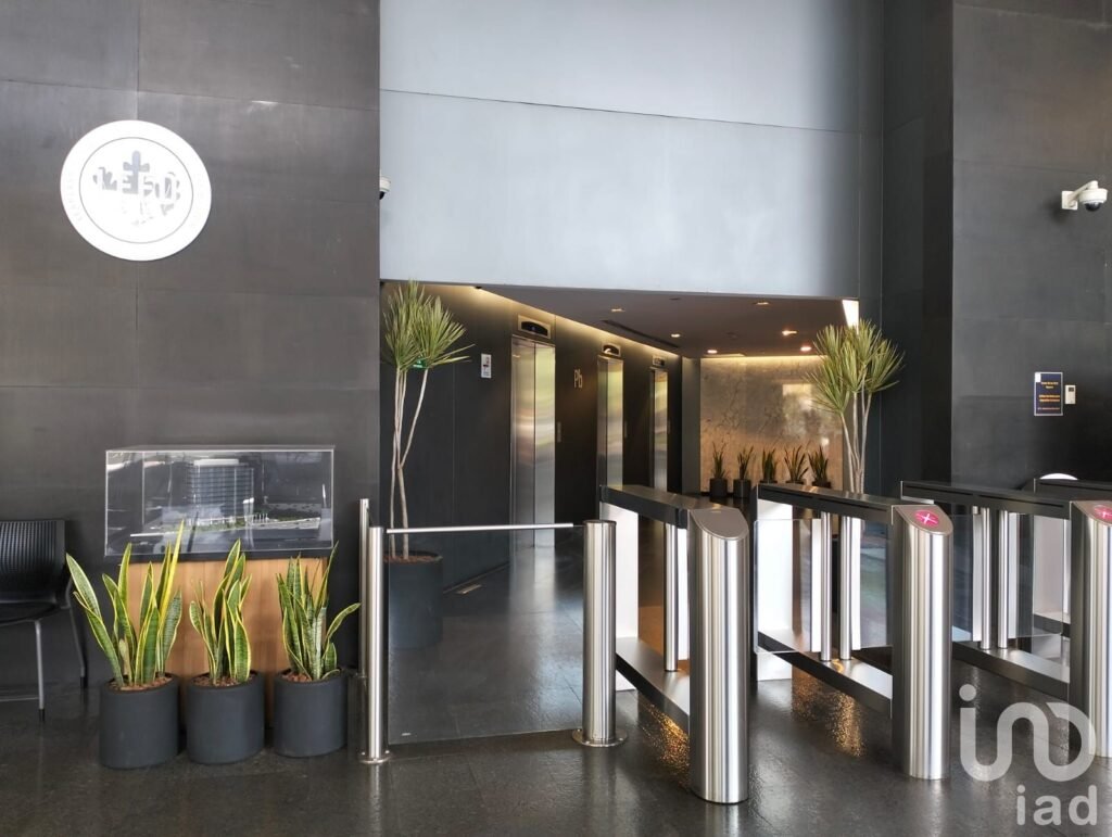 Oficinas en renta sobre Manuel Ávila Camacho, Naucalpan de Juarez, Estado de México