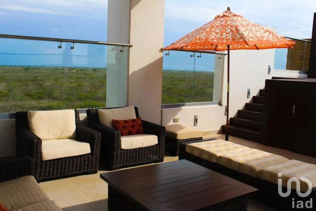 Vendo Departamento Penthouse en Yucatán Country Club, Mérida, Yucatán, de 260 m2 de construcción.