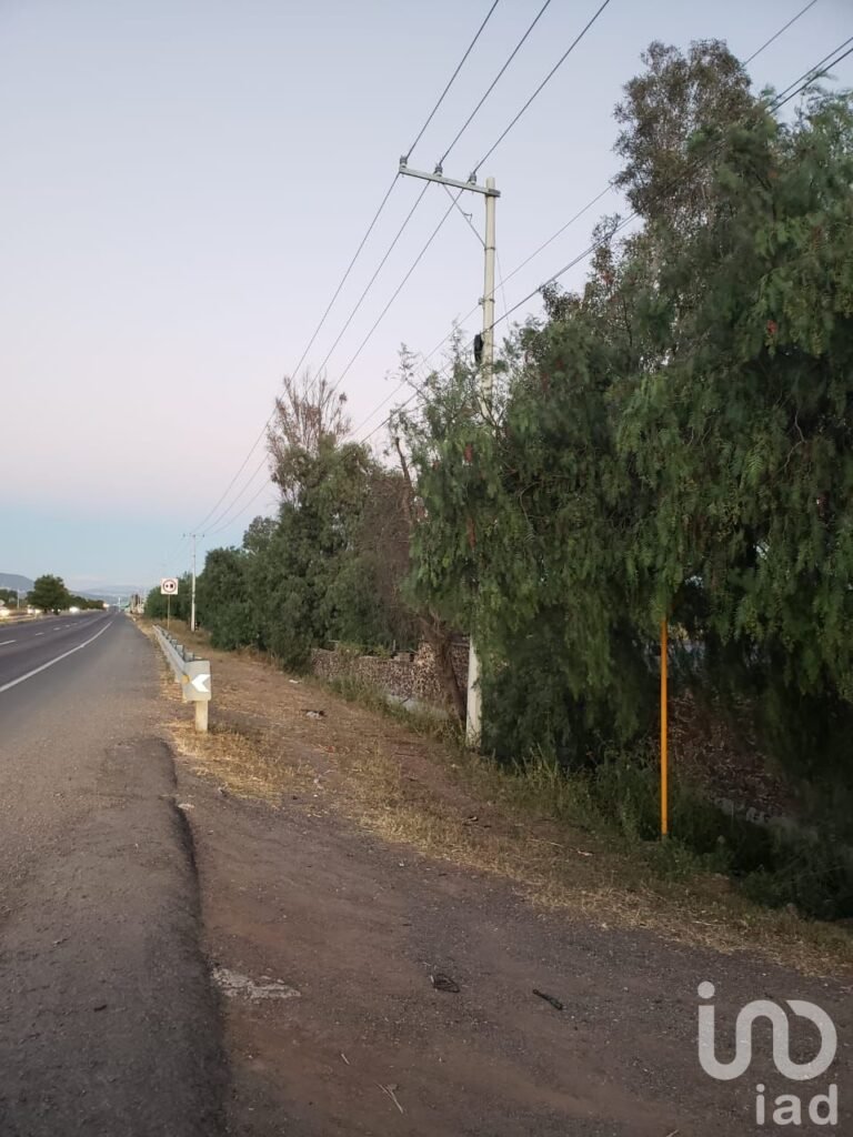 TERRENO INDUSTRIAL A PIE DE CARRETERA FEDERAL 100 EL GALLO, COLÓN, QRO.