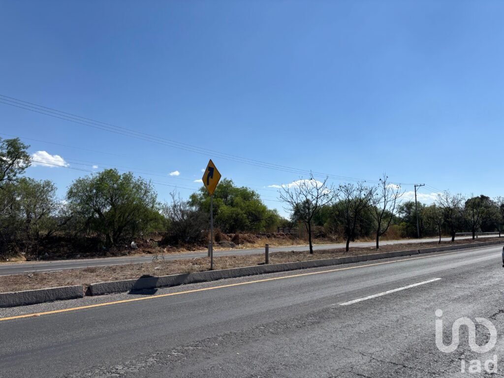 TERRENO INDUSTRIAL A PIE DE CARRETERA FEDERAL 100 EL GALLO, COLÓN, QRO.