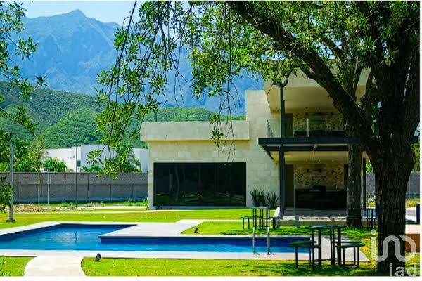 Casa nueva en venta, Las Esmeraldas Residencial ¡ Incluye Cocina Integral y Closets!