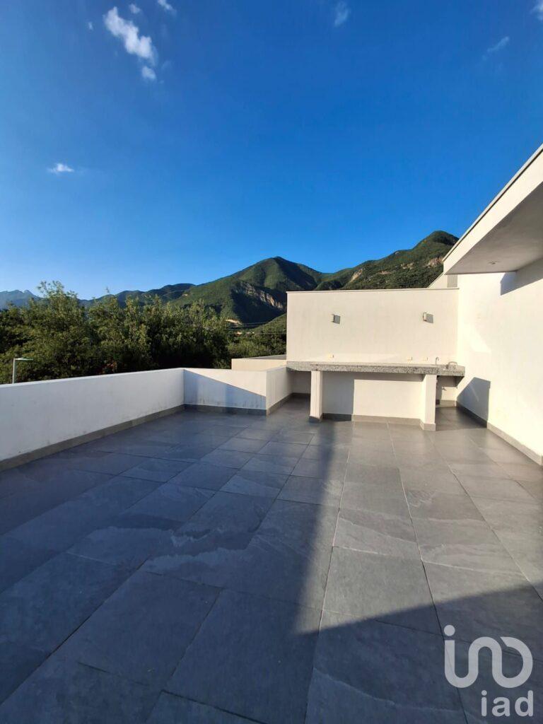 Casa nueva en venta, Las Esmeraldas Residencial ¡ Incluye Cocina Integral y Closets!