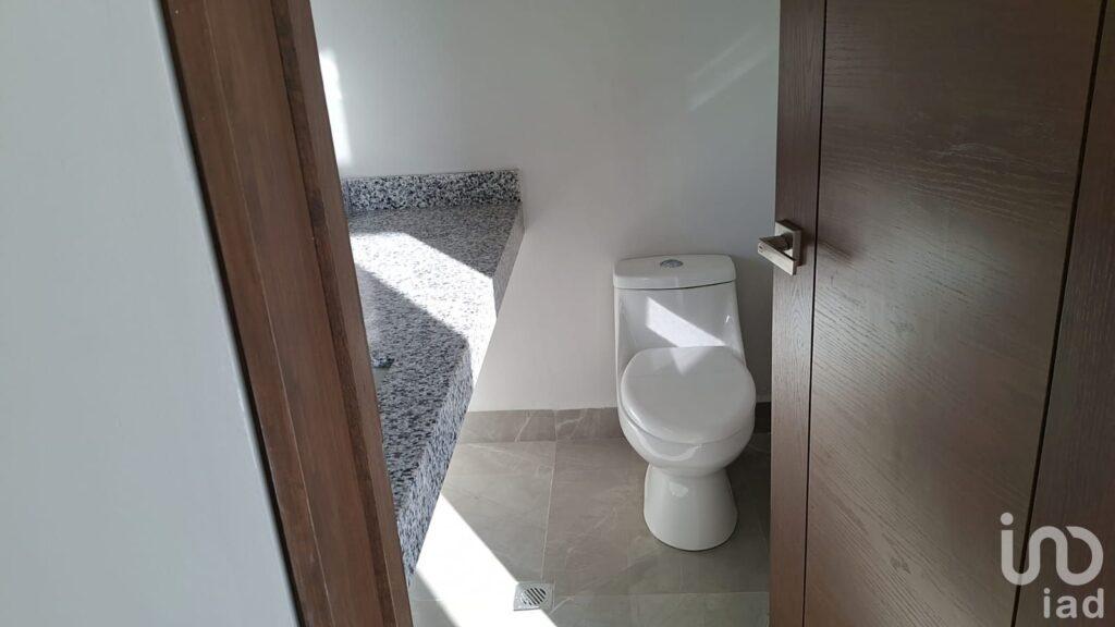 Casa nueva en venta, Las Esmeraldas Residencial ¡ Incluye Cocina Integral y Closets!