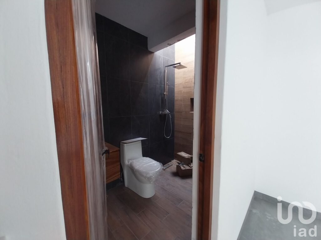 MODERNA CASA EN VENTA EN SAN SEBASTIAN TUTLA, OAXACA, CON ACABADOS DE LUJO