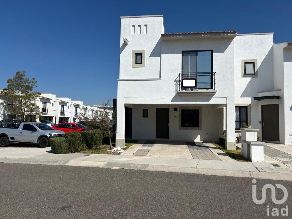 Casa en venta en Celeste Zakia