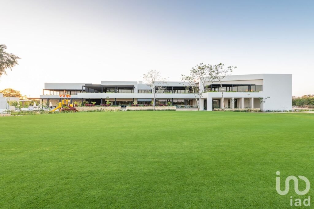 VENTA DE TERRENO RESIDENCIAL CON CAMPO DE GOLF MERIDA YUCATAN