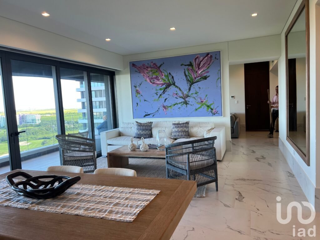 Departamento de Lujo  de 3 Recámaras en Puerto Cancún