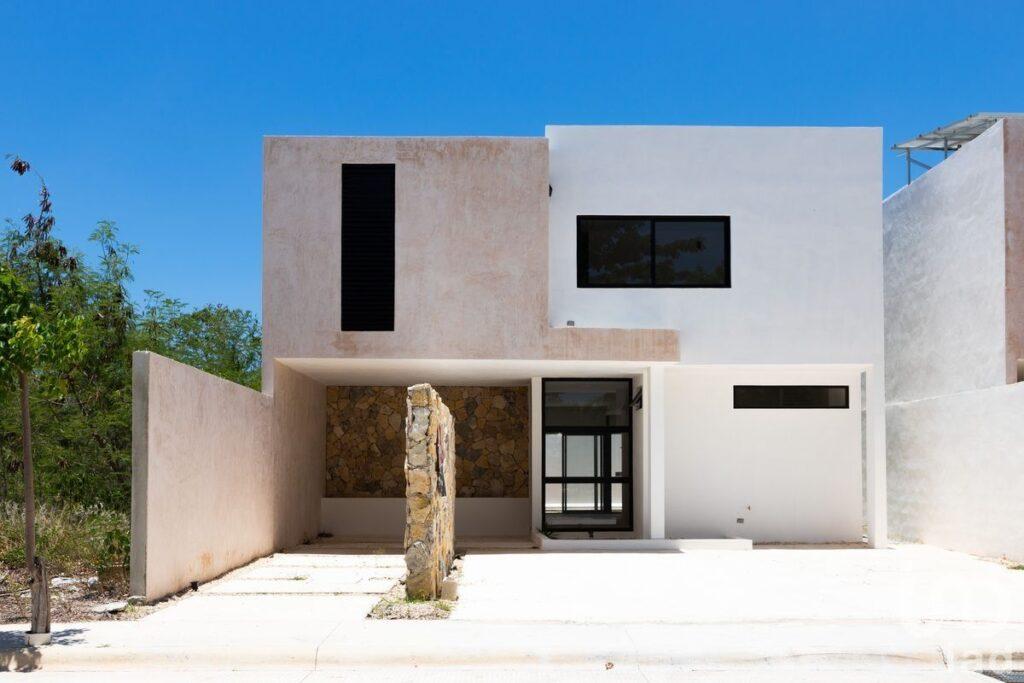 HERMOSA CASA EN VENTA KOMCHEN, YUCATAN