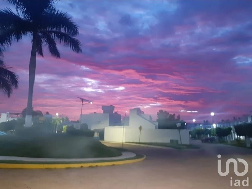 (GRAN OPORTUNIDAD) TERRENO EN VENTA EN TEQUESQUITENGO A BORDE DE CARRETERA