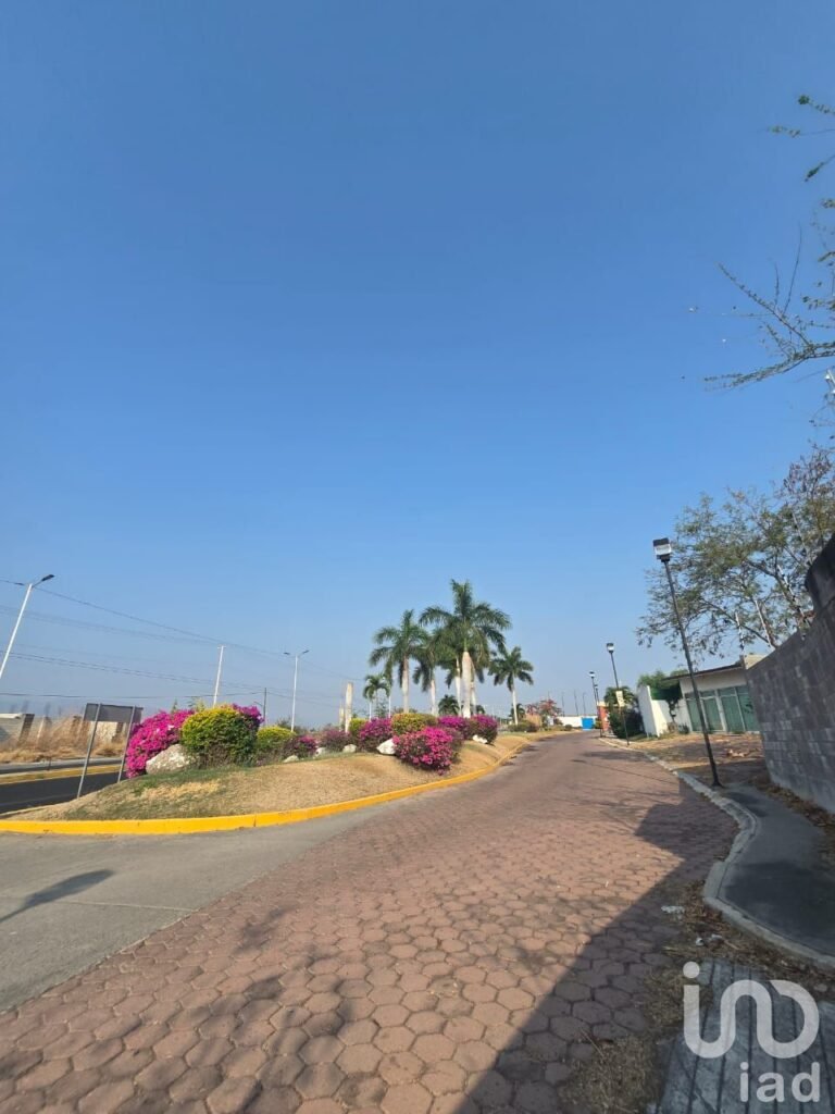 (GRAN OPORTUNIDAD) TERRENO EN VENTA EN TEQUESQUITENGO A BORDE DE CARRETERA