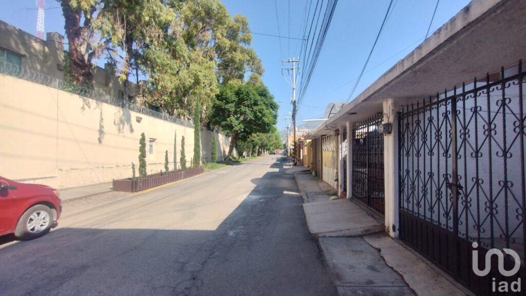 CASA EN VENTA EN COLONIA AQUILES SERDAN,PACHUCA,HGO.