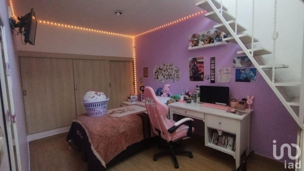 CASA EN VENTA EN COLONIA AQUILES SERDAN,PACHUCA,HGO.