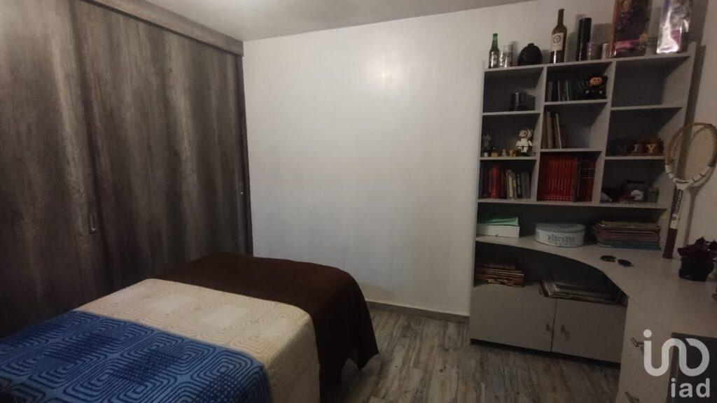 CASA EN VENTA EN COLONIA AQUILES SERDAN,PACHUCA,HGO.