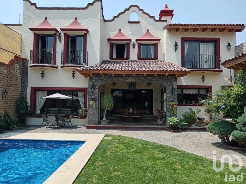 Hermosa casa en venta en Cuernavaca, Morelos en Fraccionamiento Real Tetela