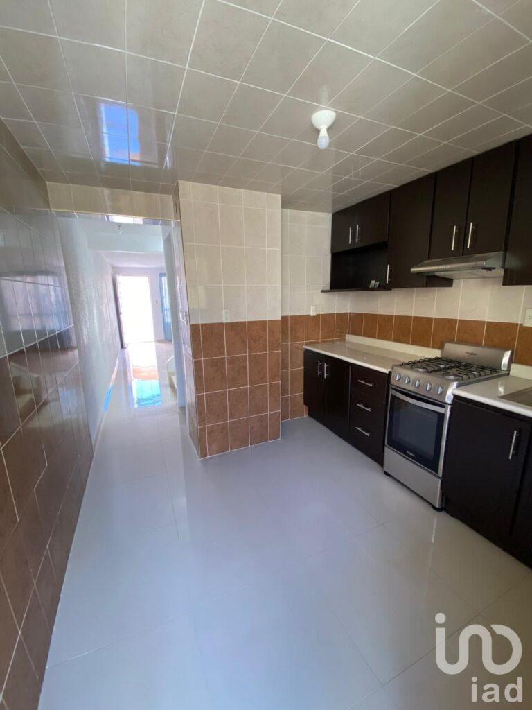 Se Vende Casa en Sección Segunda  los   Héroes Tecámac,  Estado de México