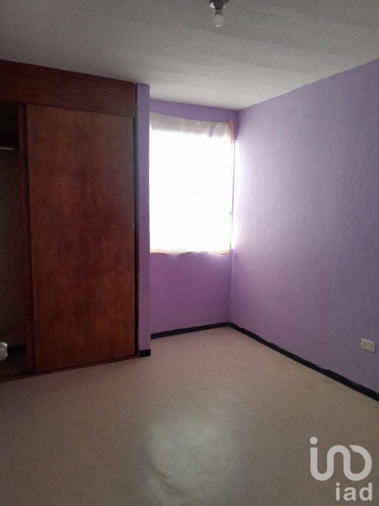 Se Vende Casa con Terreno Excedente en Fraccionamiento la Loma, Querétaro