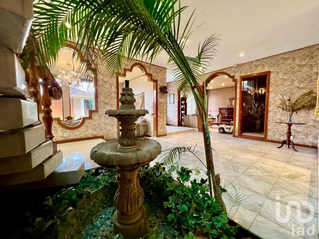 Lujosa Residencia en Bugambilias