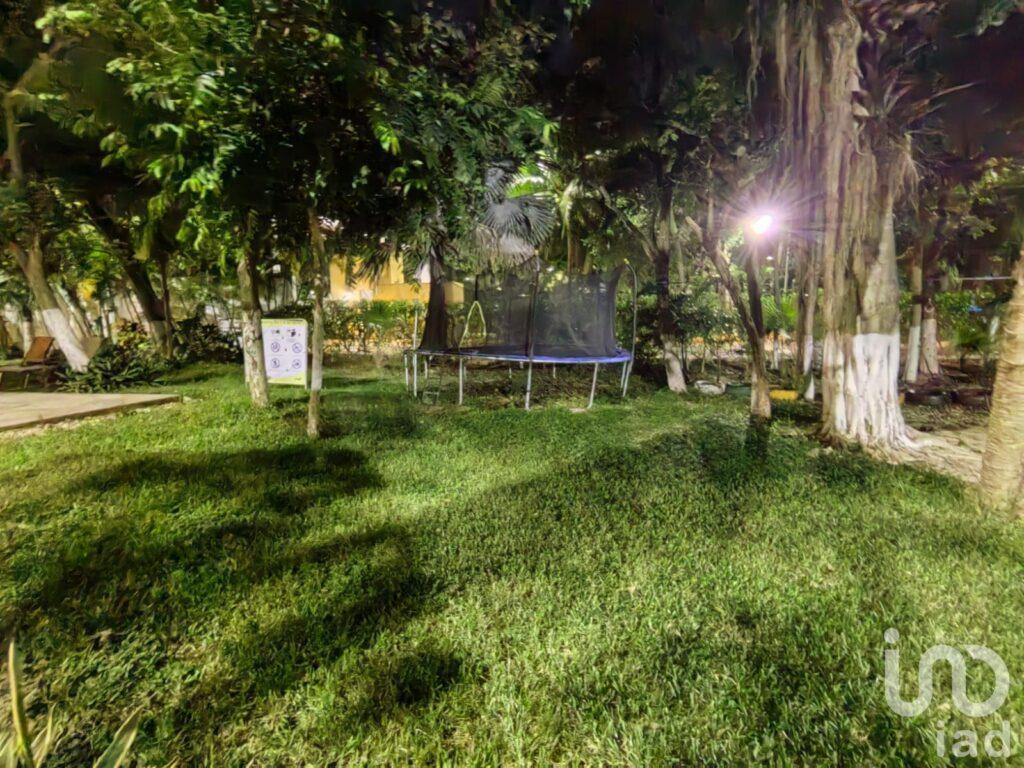 DEPARTAMENTO EN VENTA AMUEBLADO EN JARDINES DEL SUR, CANCUN, Q.ROO