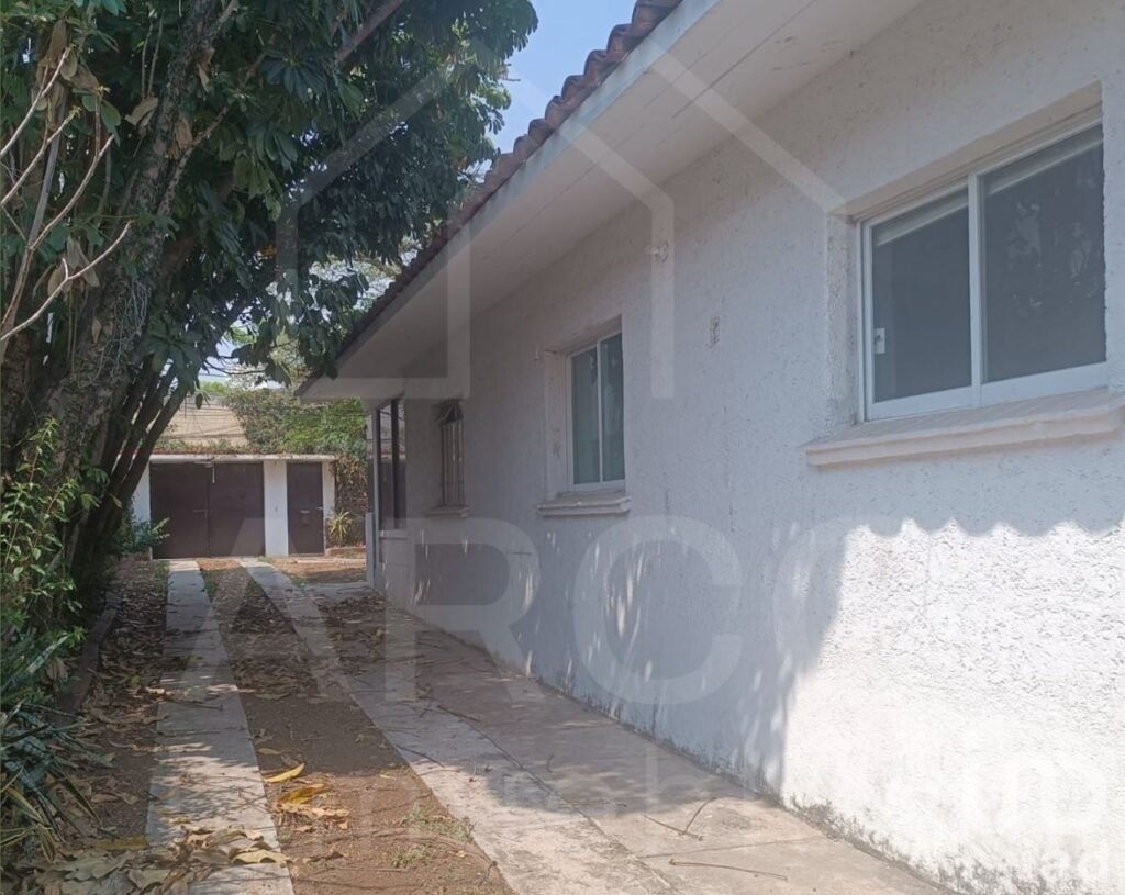 Terreno en VENTA en zona privilegiada de la col. Reforma en Cuernavaca.