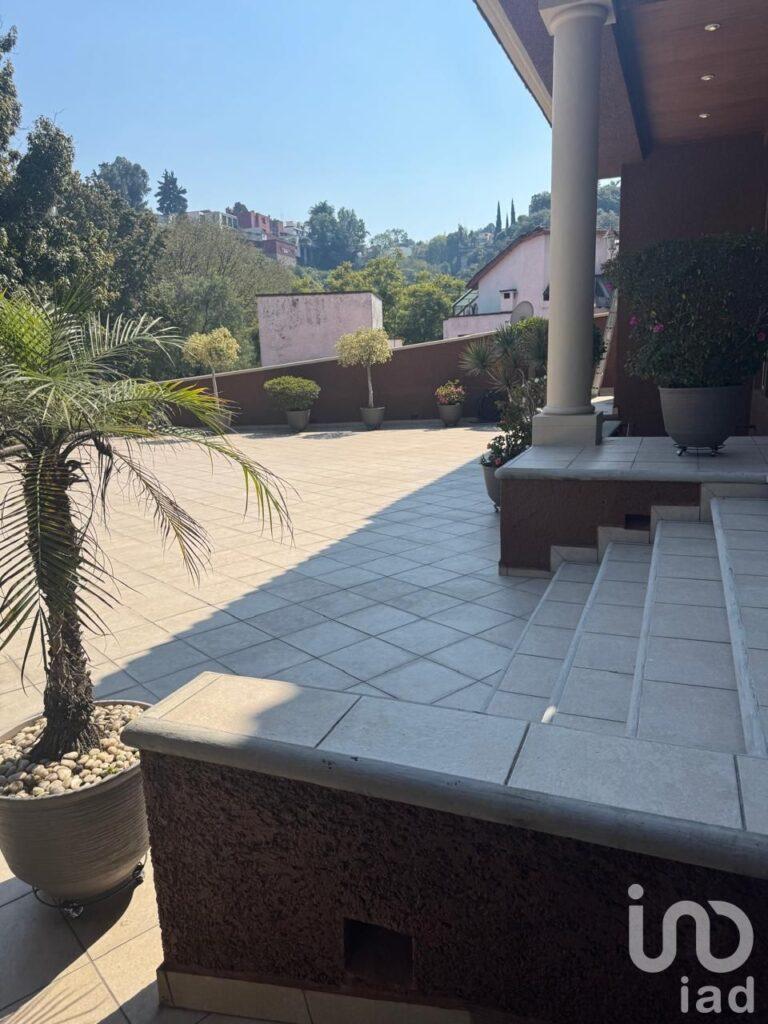 Casa en Venta en condominio en Lomas de La Herradura, Huixquilucan