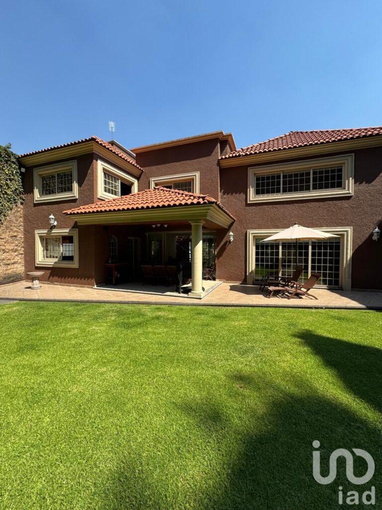 Casa en Venta en condominio en Lomas de La Herradura, Huixquilucan