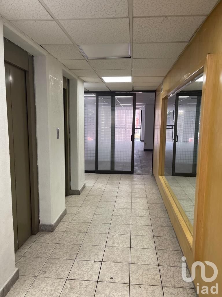 Oficina en renta Santa Cruz Atoyac (medio piso 150 mt2