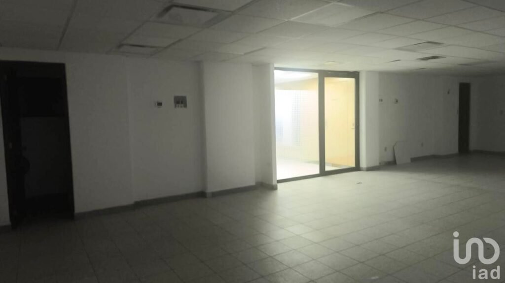 Oficina en renta Santa Cruz Atoyac (medio piso 150 mt2