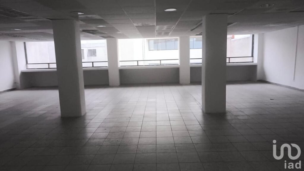 Oficina en renta Santa Cruz Atoyac (medio piso 150 mt2