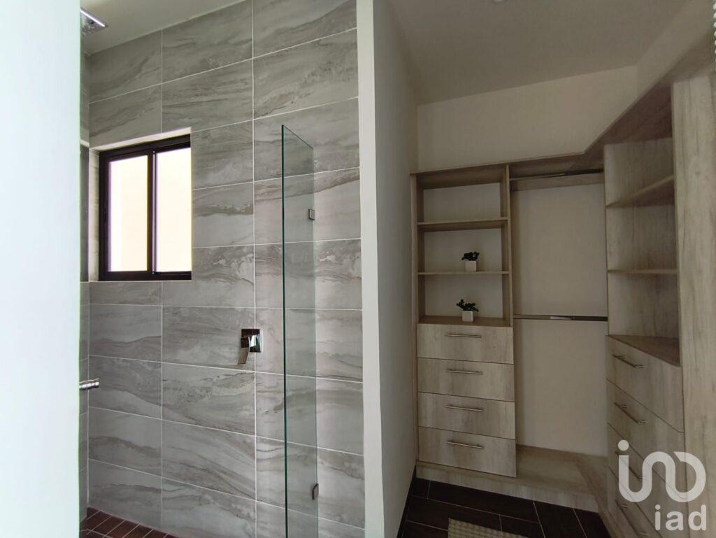 Casa en VENTA en Fraccionamiento Sotavento, Pozos, SLP cerca de Zona Industrial y Eje 128