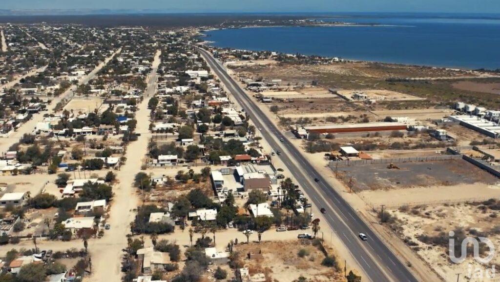 Edificio Comercial en El Centenario