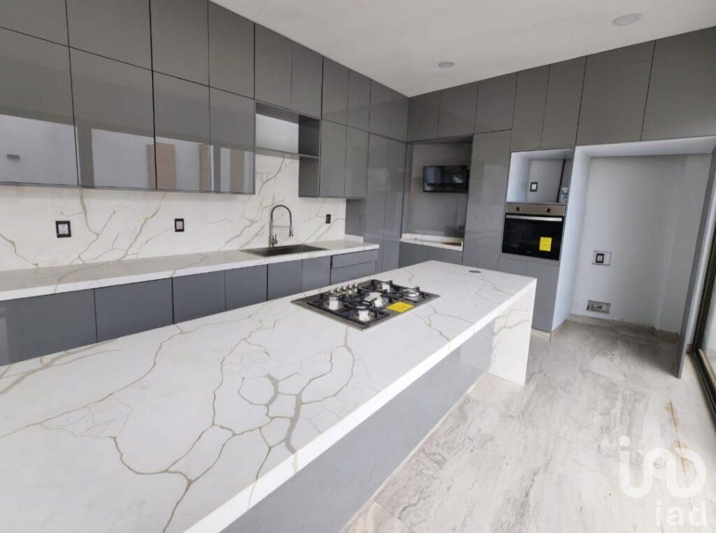 Venta de Casa en Zona Dorada, Cuernavaca, Morelos.