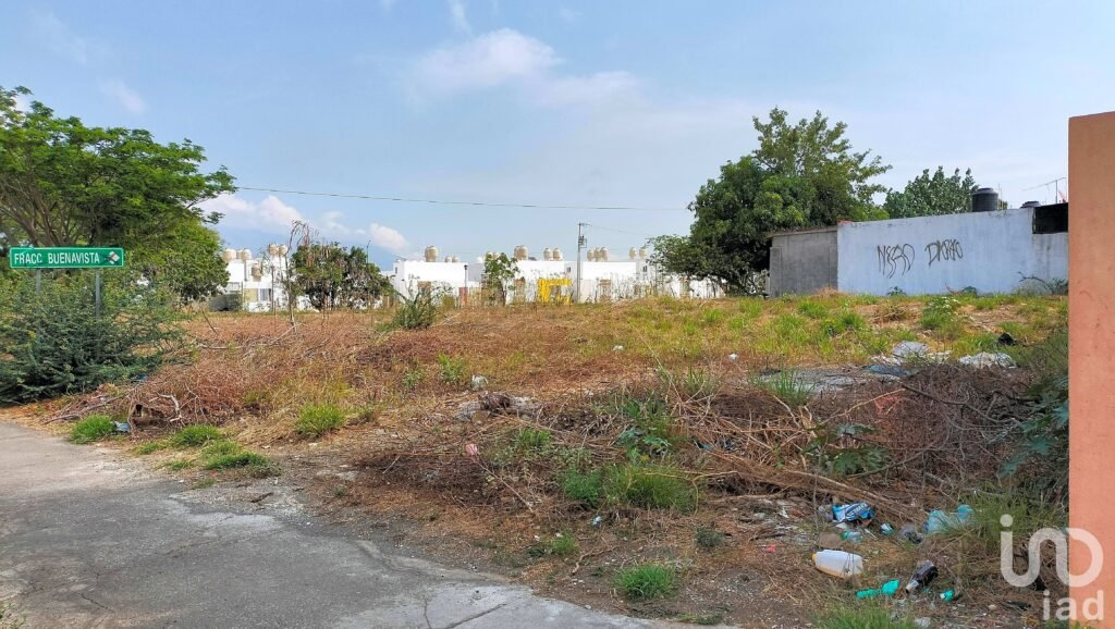 Venta Terreno Comercial en Niños Héroes de V de A. 20 x 23 m aprox