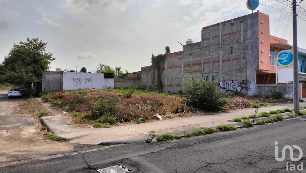 Venta Terreno Comercial en Niños Héroes de V de A. 20 x 23 m aprox