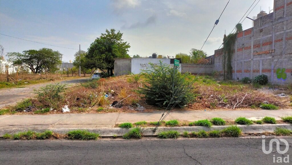 Venta Terreno Comercial en Niños Héroes de V de A. 20 x 23 m aprox