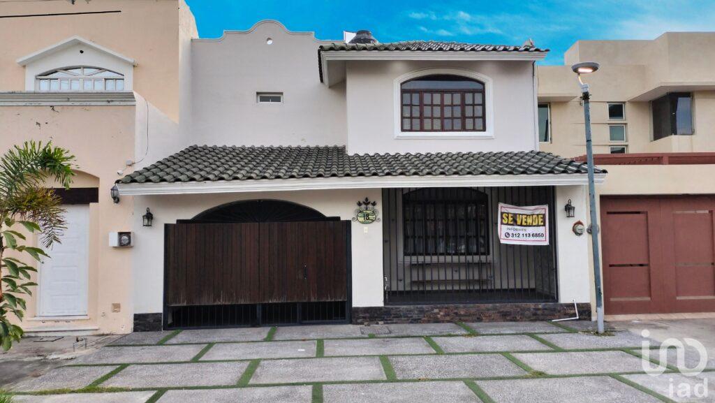Casa en Venta en Vista Hermosa. Opción Amueblada.