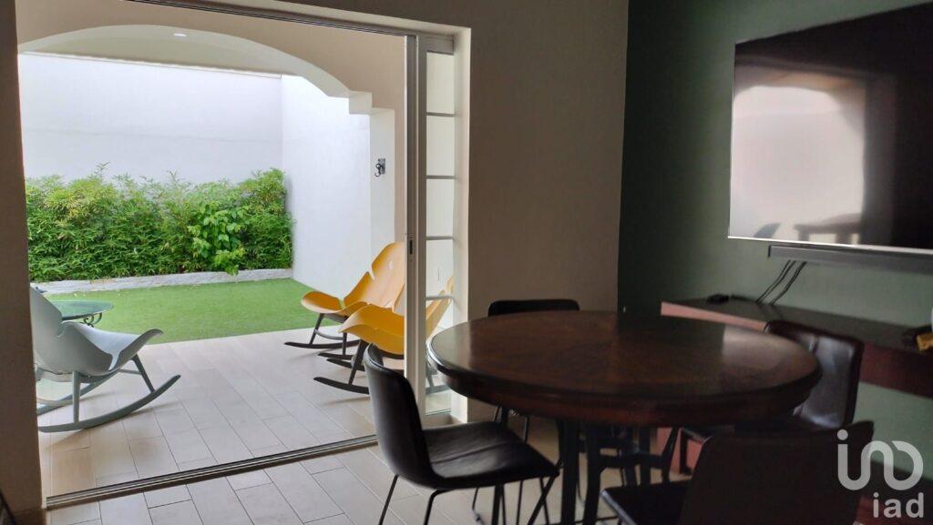 Casa en Venta en Vista Hermosa. Opción Amueblada.