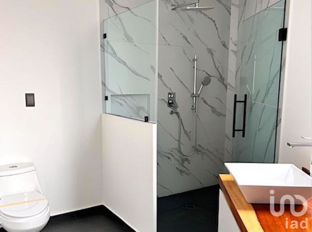 Casa en venta en Colonia Agricola Lazaro Cardenas, Metepec, Estado de México.