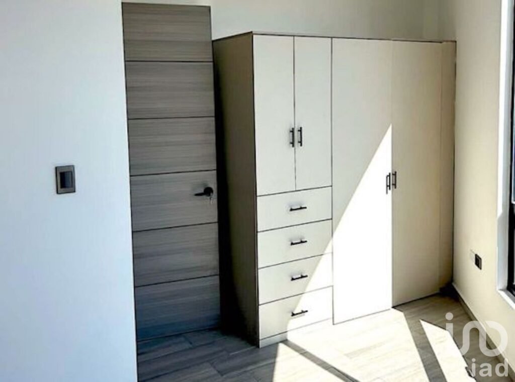 Casa en venta en Colonia Agricola Lazaro Cardenas, Metepec, Estado de México.