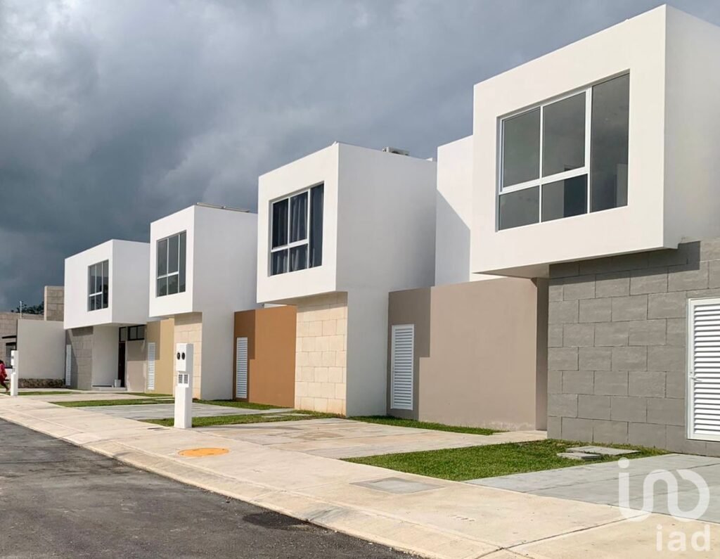 Casa en Venta de 3 Recamaras con Paneles Solares en Privada en Poligono Sur de Cancún - 2243962 casas en venta casa en venta de 3 recamaras con paneles solares en privada en poligono sur de cancun 78126