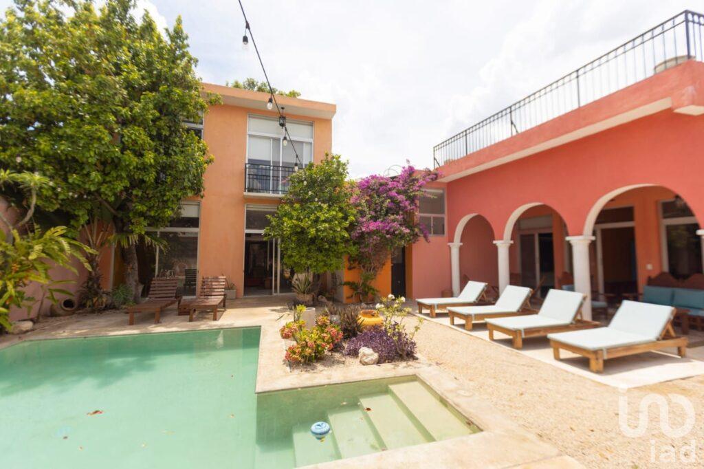 CASA EN VENTA REMODELADA EN EL CENTRO DE MERIDA YUCATAN