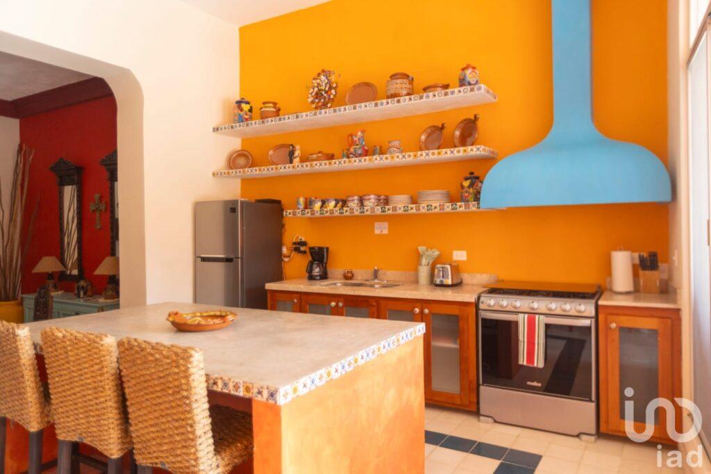 CASA EN VENTA REMODELADA EN EL CENTRO DE MERIDA YUCATAN