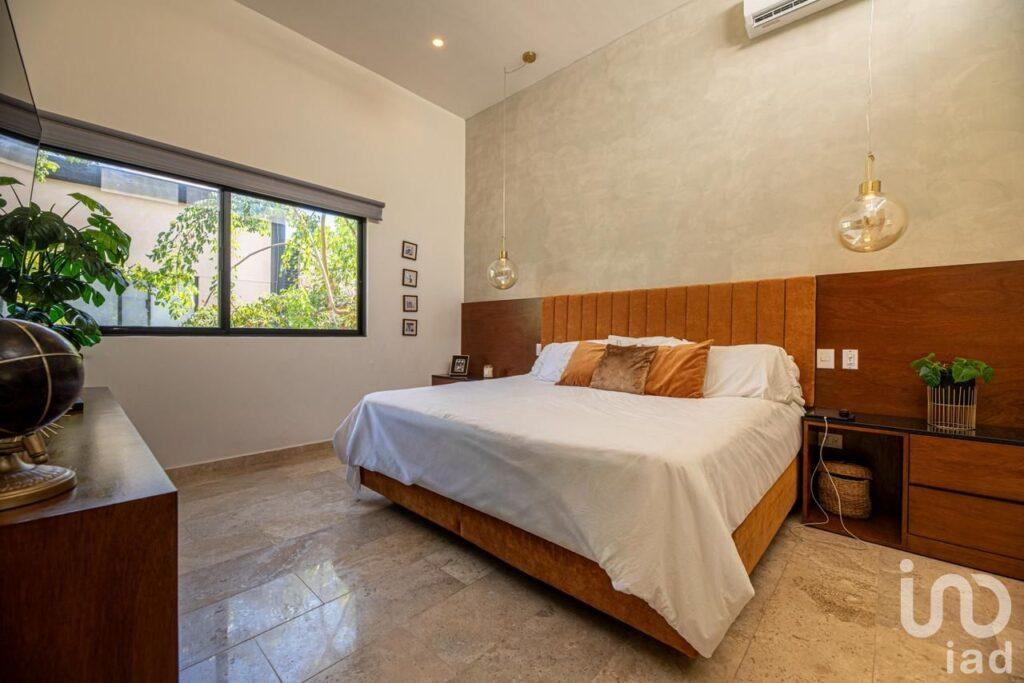 VENTA TOWN HOUSE PRIVADA ALTA TEYRA, MONTEBELLO, MERIDA, YUCATAN.