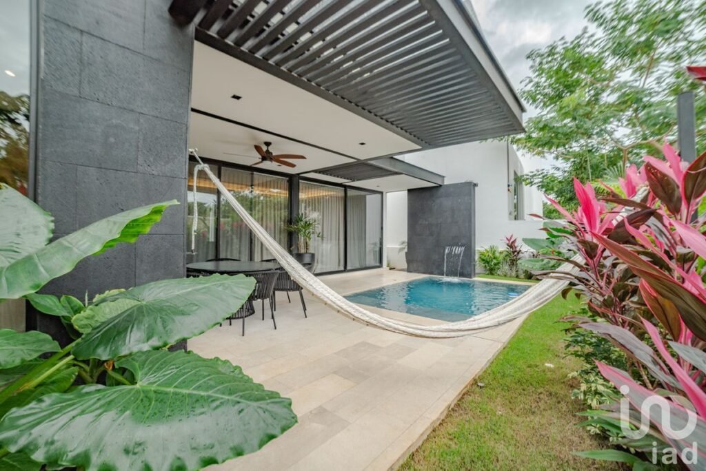 Casa en Venta en Cabo Norte, Mérida - Con Alberca, Canchas y Amenidades Exclusivas