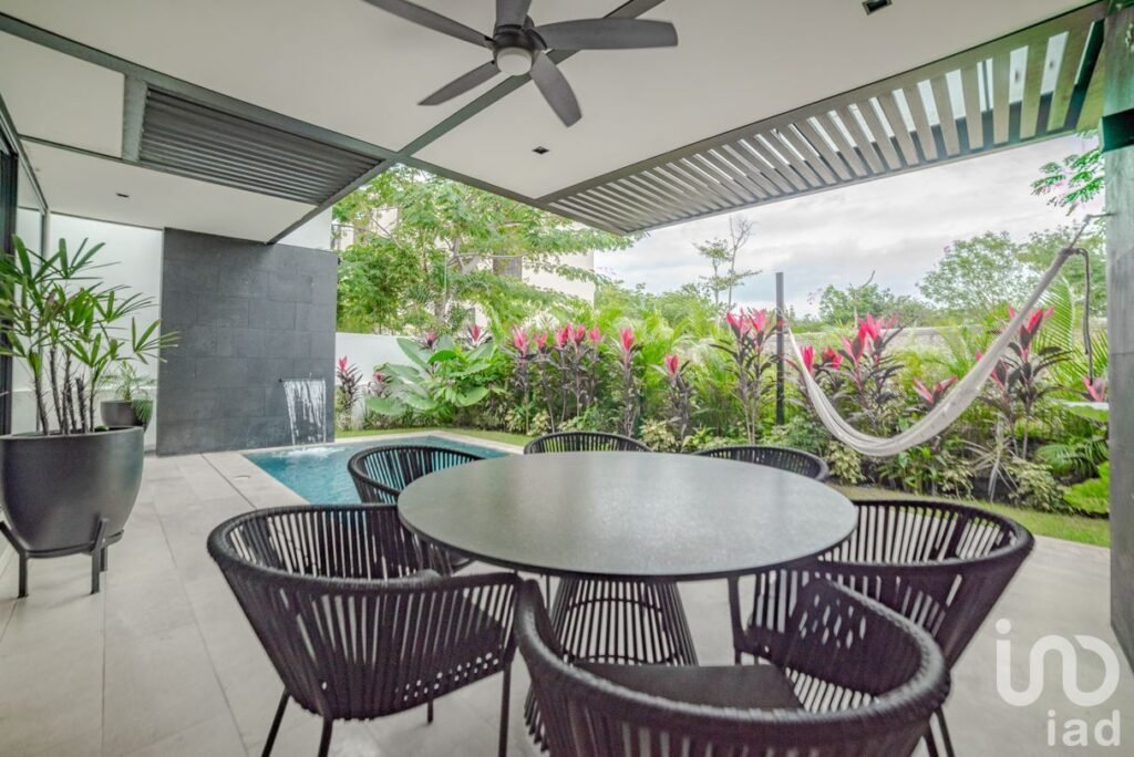 Casa en Venta en Cabo Norte, Mérida - Con Alberca, Canchas y Amenidades Exclusivas