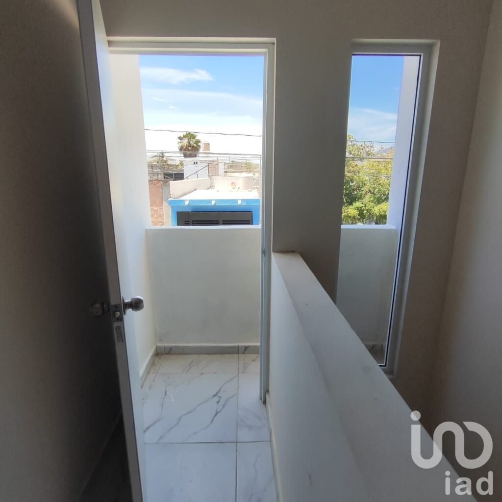 CASA EN VENTA CON RECÁMARA EN PB EN COLONIA SANTA ROSA MAZATLÁN