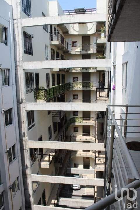 DEPARTAMENTO EN VENTA SOBRE EJE CENTRAL LAZARO CARDENAS, COL. GUERRERO