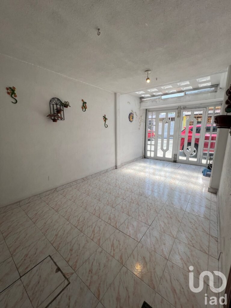 VENTA DE CASA EN CIUDAD AZTECA 1RA SECCIÓN