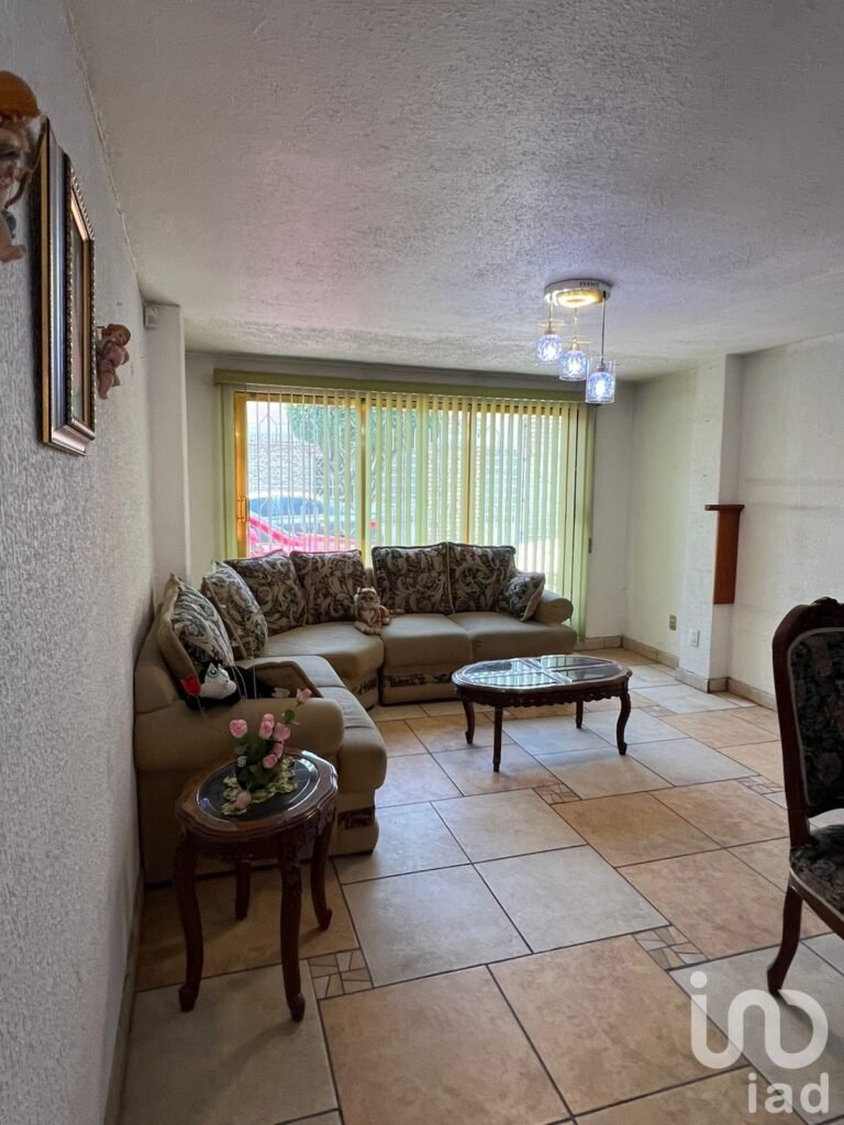 VENTA DE CASA EN CIUDAD AZTECA 1RA SECCIÓN