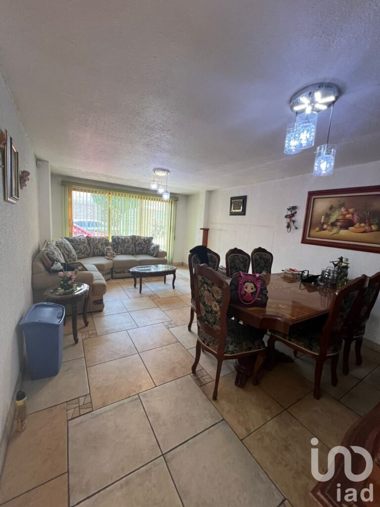 VENTA DE CASA EN CIUDAD AZTECA 1RA SECCIÓN